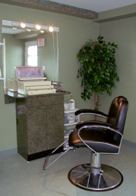 Station in the Salon